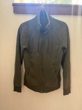 lululemon athletica Women’s Olive Green Full-Zip Sweater